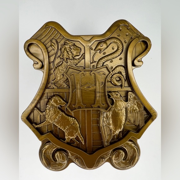 Harry Potter Draco Malfoy Quidditch Magical Capsules Series 3 Gold YuMe Toy 2021 - Picture 3 of 11